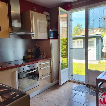 Vakantiehuis Maison Merville-franceville-plage, 3 Pieces, 4 Personnes - Fr-1-465-96 *