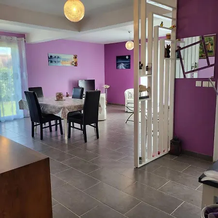 Vakantiehuis Maison Merville-franceville-plage, 3 Pieces, 4 Personnes - Fr-1-465-96 Merville-Franceville-Plage